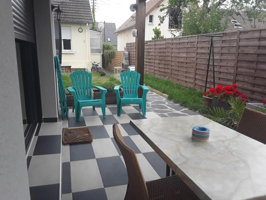 Maisonnette 28 M2 Au Fond Du Jardin Calme&Confort Мондевил Екстериор снимка