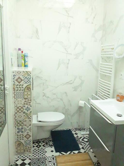Maisonnette 28 M2 Au Fond Du Jardin Calme&Confort Мондевил Екстериор снимка